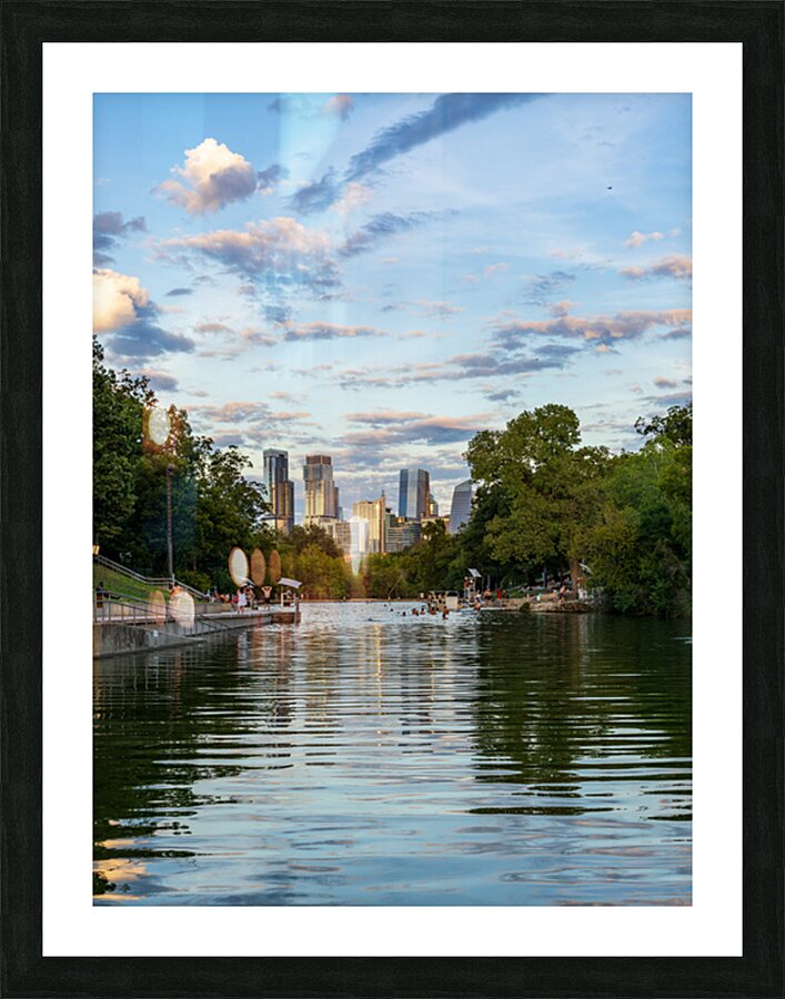 View of the Austin skyline at sunset over Barton Springs swimmin Impression et Cadre photo
