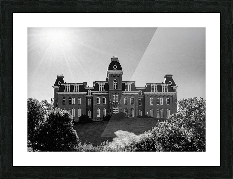 Woodburn Hall at West Virginia University in Morgantown WV Impression et Cadre photo