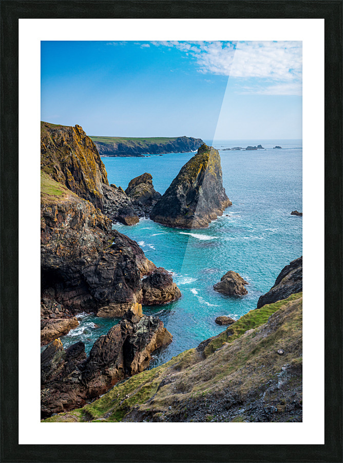 View towards the Lizard from Kynance Cove in Cornwall Impression et Cadre photo