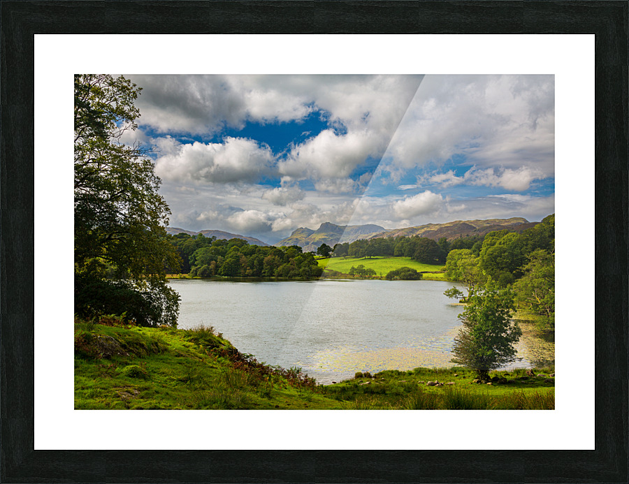Loughrigg Tarn in Lake District Impression et Cadre photo