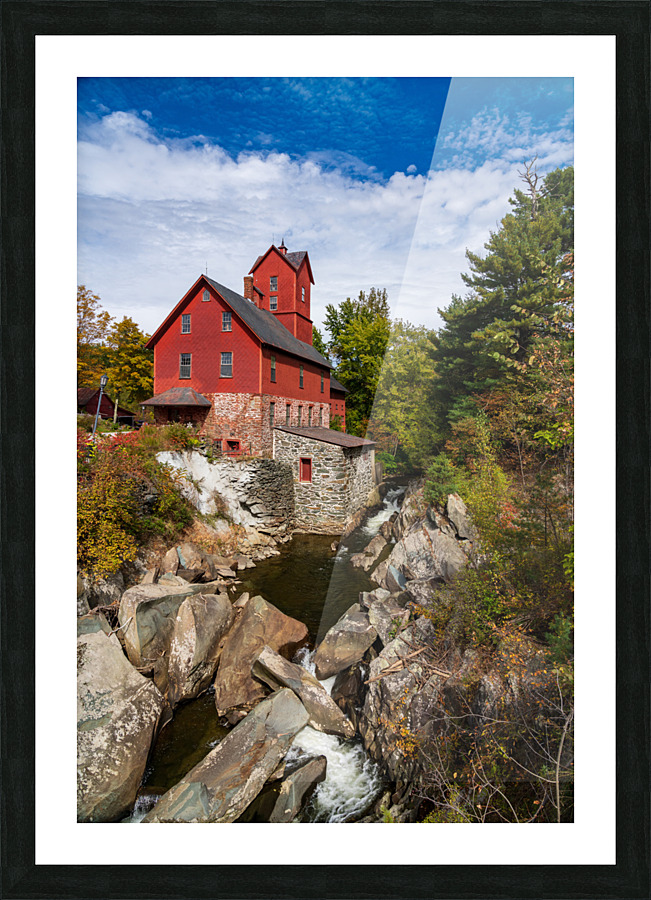 Old Red Mill in Jericho Vermont during the fall Impression et Cadre photo