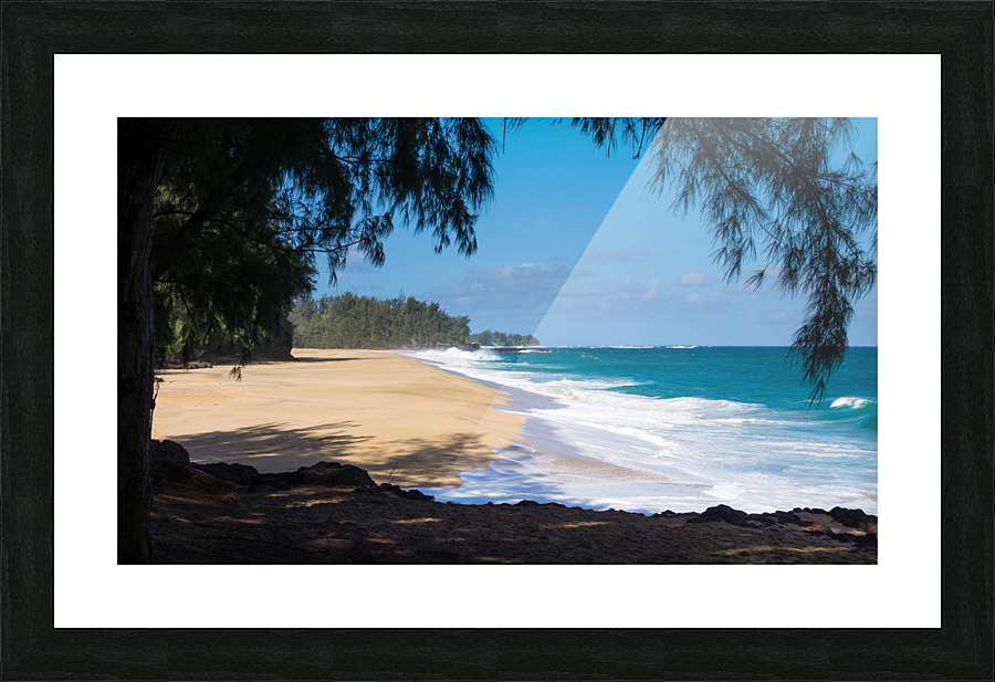 Powerful waves flow onto sand at Lumahai Beach Kauai Impression et Cadre photo