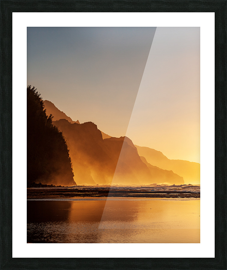 Misty sunset on Na Pali coastline Impression et Cadre photo