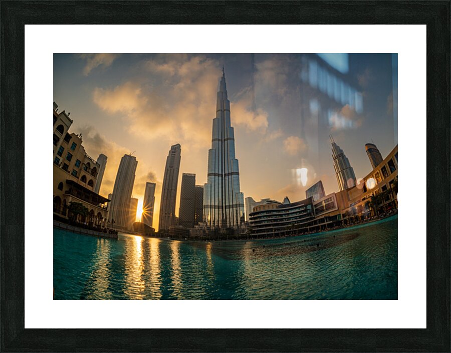 Sunset over the Burj Al Khalifa in Dubai downtown district Impression et Cadre photo