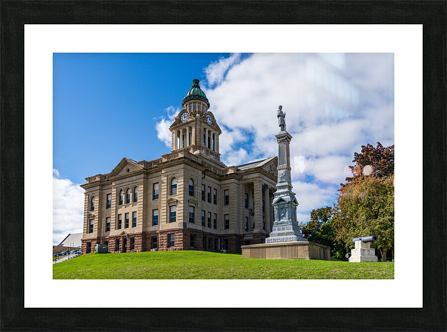 Facade and clock tower of Winneshiek County Courthouse Decorah Impression et Cadre photo