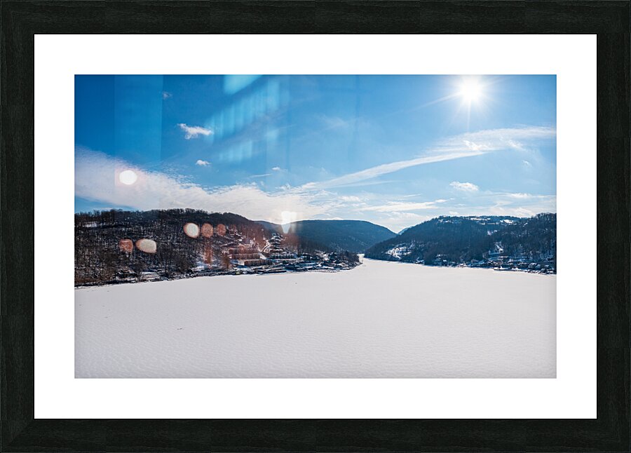 Aerial panorama of the frozen Cheat Lake Morgantown WV looking  Impression et Cadre photo