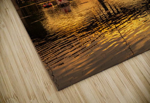 Bat watchers crowd on Congress Avenue bridge waiting for bats Steve Heap puzzle