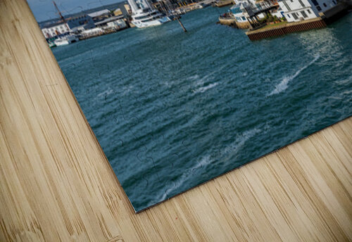 Spinnaker tower overlooks the harbor at Portsmouth with luxury y Steve Heap puzzle