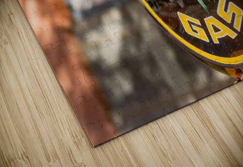 Reflections in Polly Gas pump Steve Heap puzzle