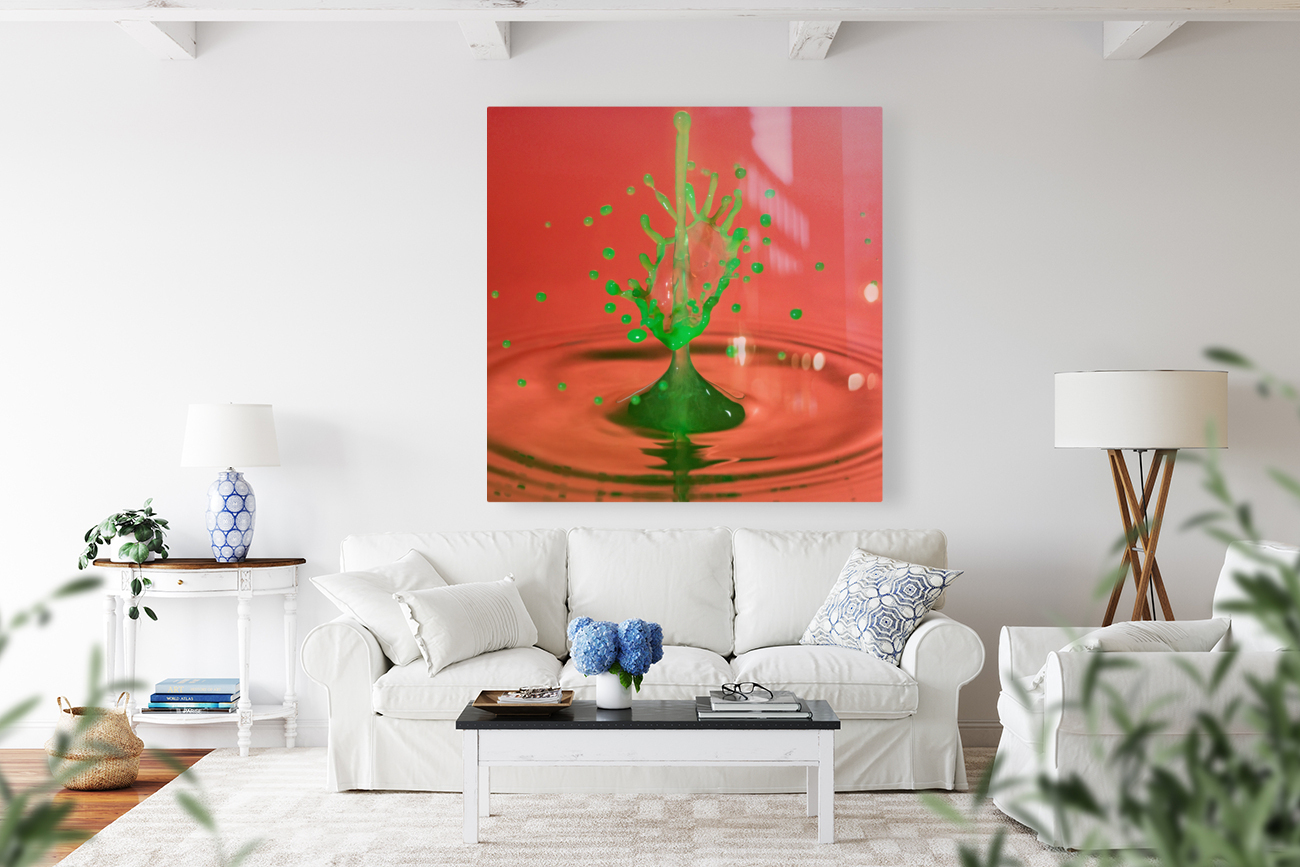 Water droplet collision - Christmas Tree Reproduction