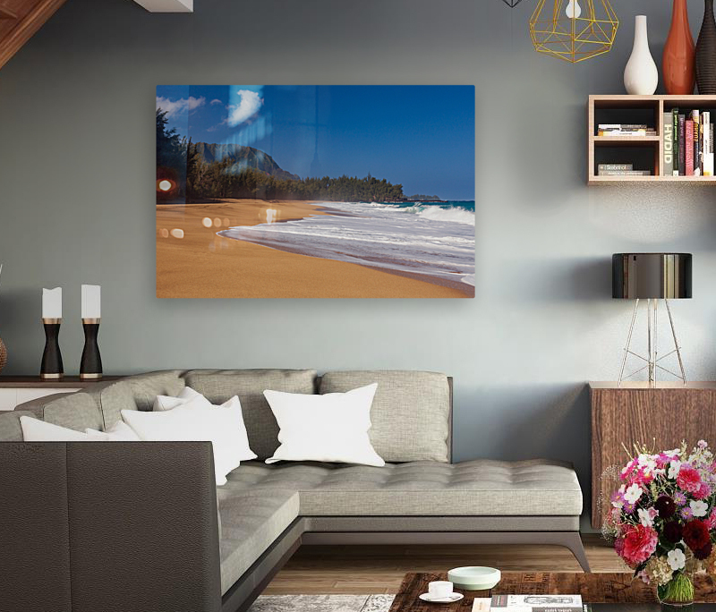 Lumahai beach in Kauai on winters day Reproduction