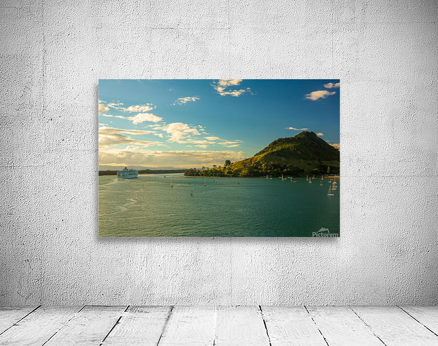 The Mount at Tauranga in NZ Wall Preview