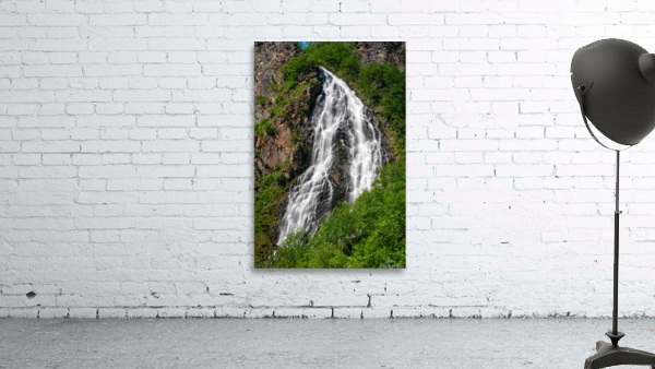 Dramatic waterfall of Horsetail Falls in Keystone Canyon Wall Preview
