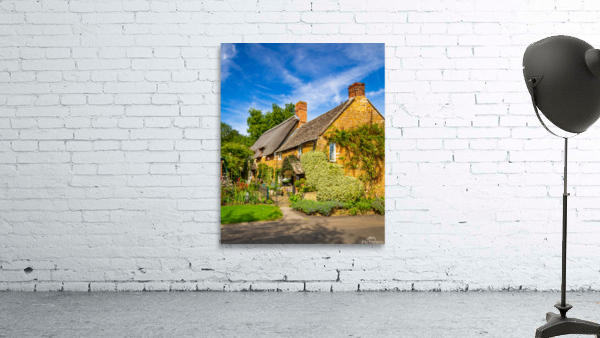 Old cotswold stone house in Ilmington Wall Preview