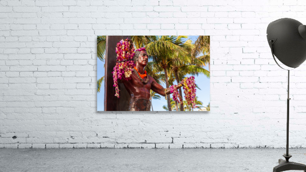 Duke Kahanamoku statue in Waikiki Wall Preview