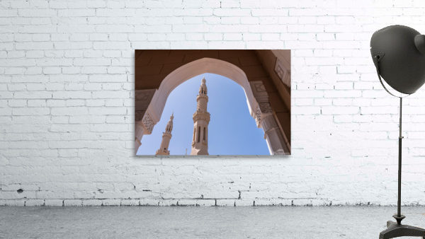 Jumeirah Mosque in Dubai which is open to visitors for education Wall Preview