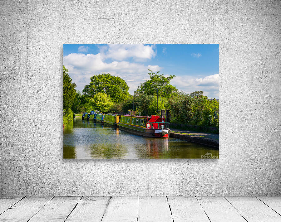 Colorful canal narrowboats in Ellesmere in Shropshire Wall Preview