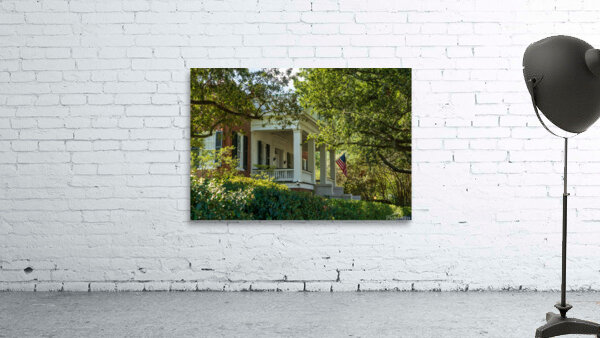 Facade of antebellum home in Natchez in Mississippi Wall Preview