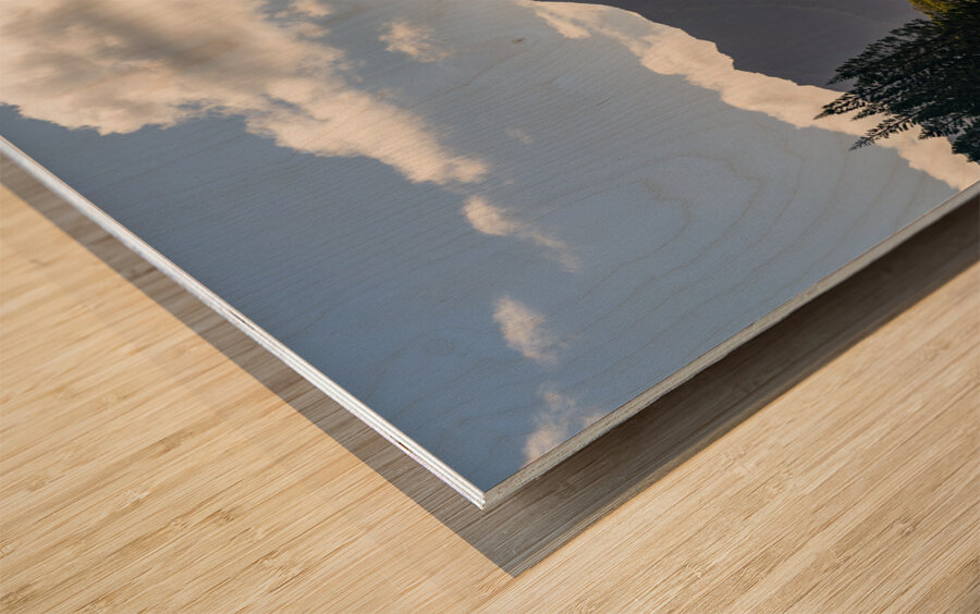 Princevilles stunning golf course with serene lake and mountain Impression sur bois