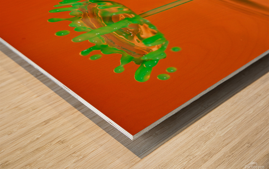 Water droplet collision crown Wood print