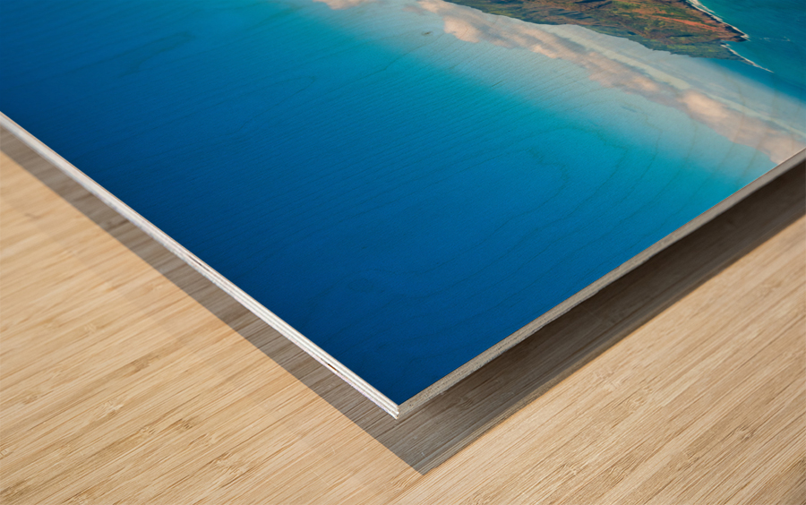 Na Pali coastline on Kauai Wood print