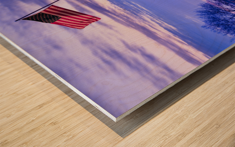 Iwo Jima Memorial at dawn as sun rises Wood print