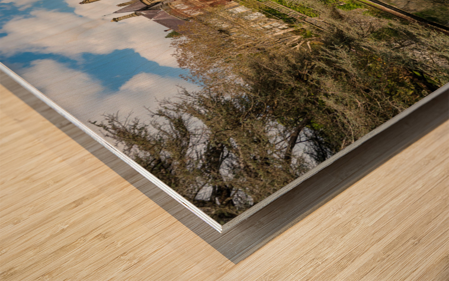 View of the manor house at Bodnant Gardens in North Wales Impression sur bois