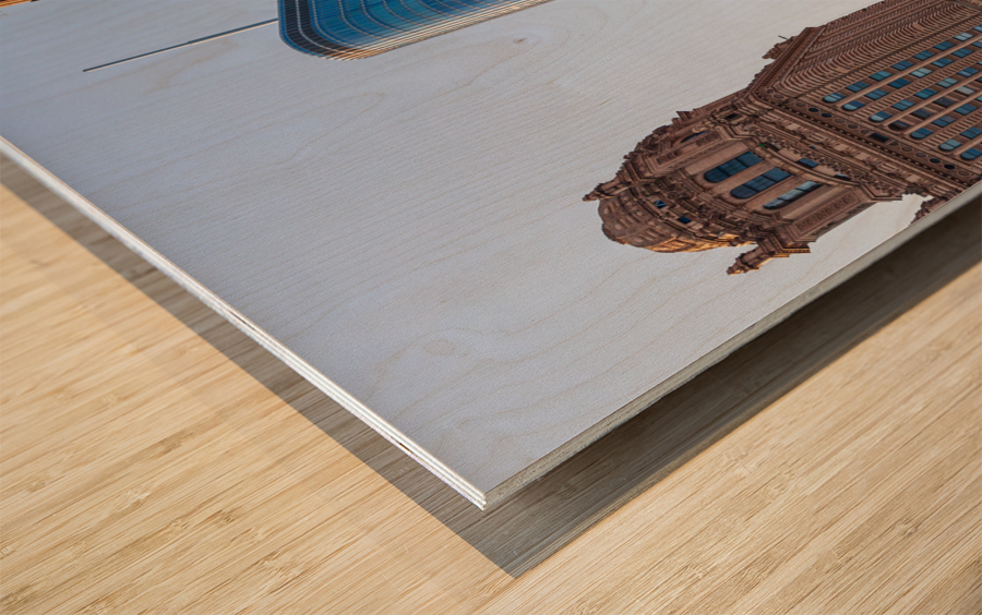 Trump Hotel towers over downtown Chicago Impression sur bois