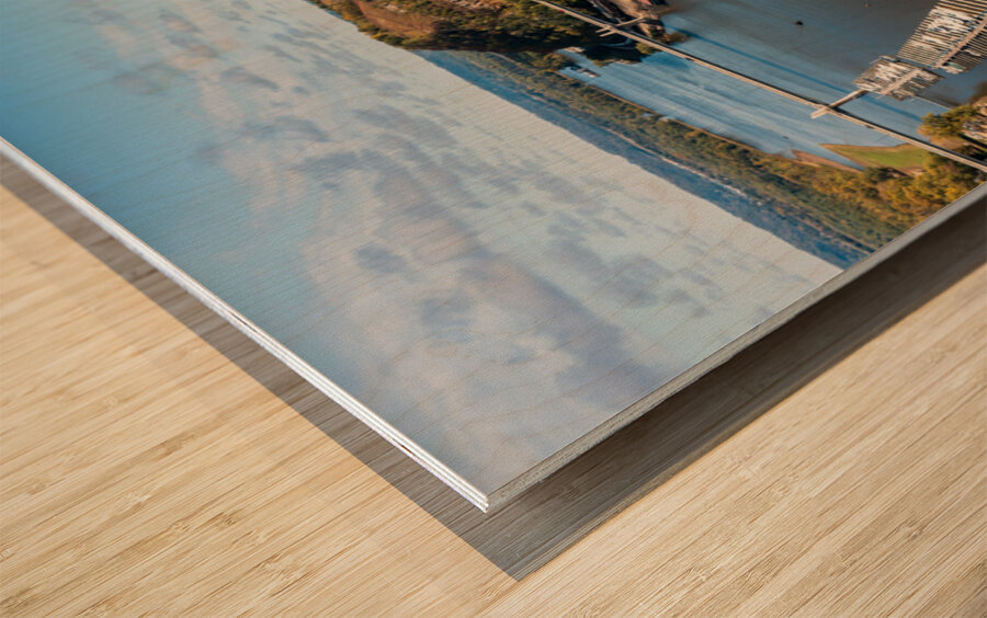 Aerial view of Red Wing Minnesota with river cruise boat Impression sur bois