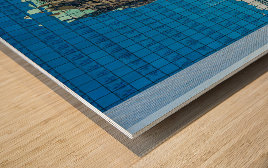 Complex reflections of a modern skyscraper in St Louis office bu Wood print