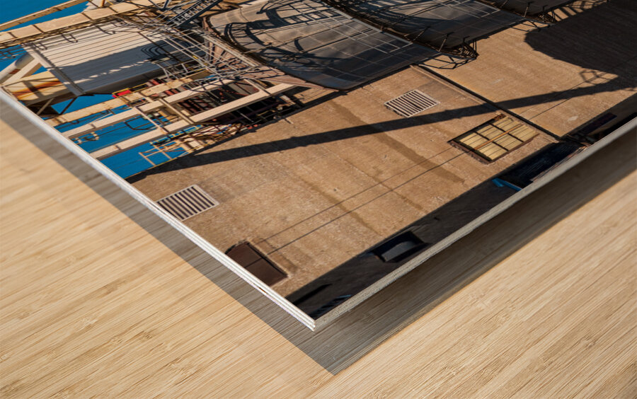 Large grain processing plant in East St Louis Illinois Wood print