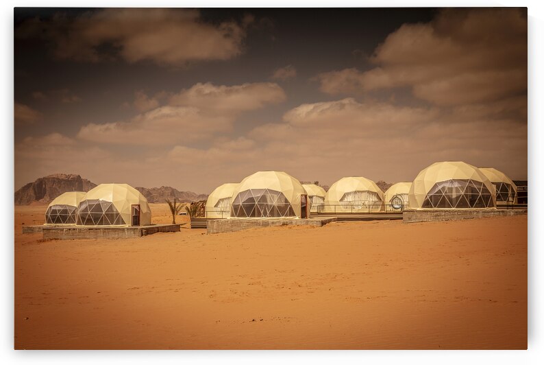 domes hotel in desert by Gualtiero Boffi