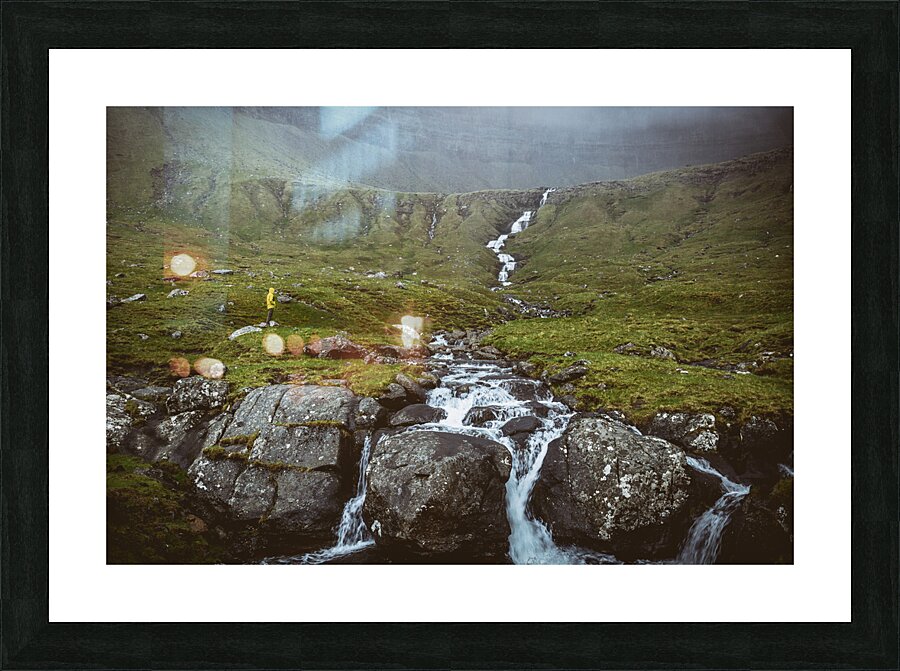 waterfall in faroe Picture Frame print