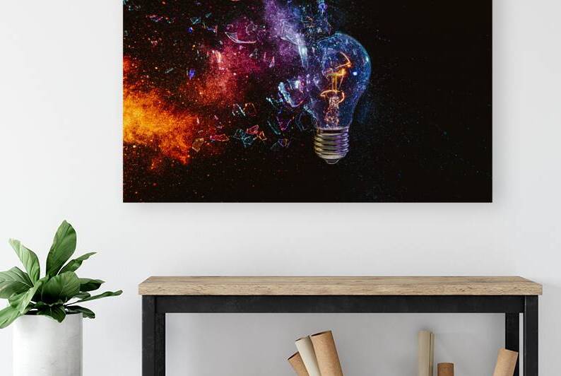 filament bulb breaking on black background high-speed photograp by Gualtiero Boffi