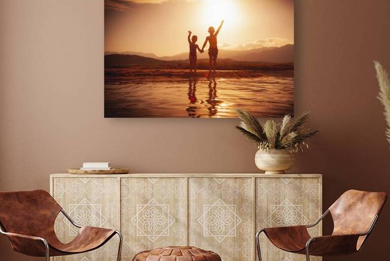 children have fun in the sea bambini tengonomano by Gualtiero Boffi