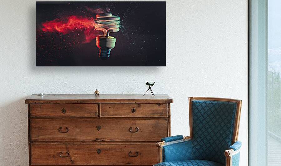 low-consumption light bulb shot  by Gualtiero Boffi