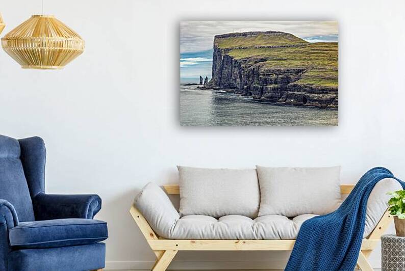 cliff view in faroe  by Gualtiero Boffi