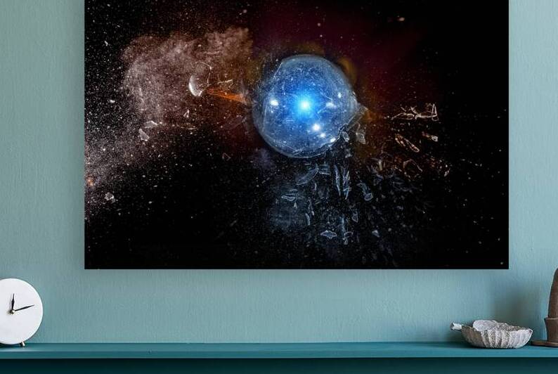 glass bulb explosion by Gualtiero Boffi