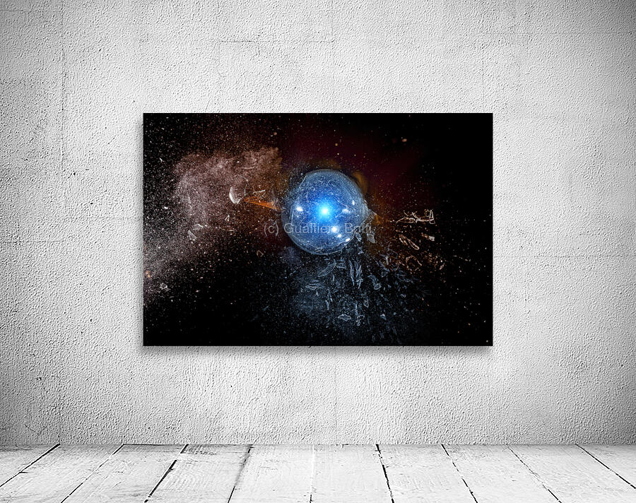 glass bulb explosion Wall Preview