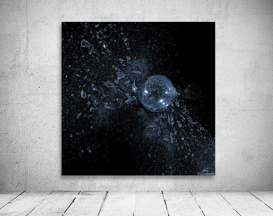 glass bulb explosion Wall Preview