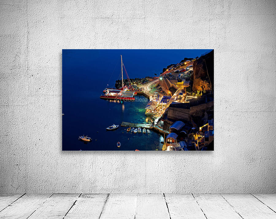 oia harbour Wall Preview