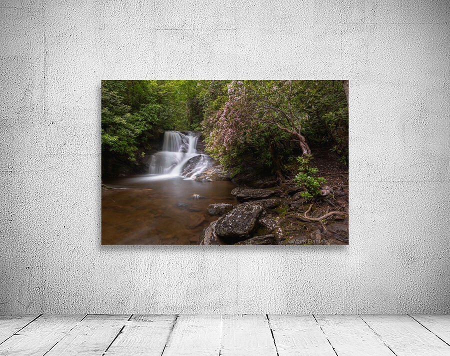 White Oak Falls Wall Preview