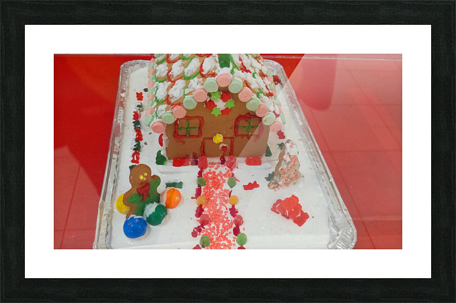 Gingerbreadhouse5 Picture Frame print