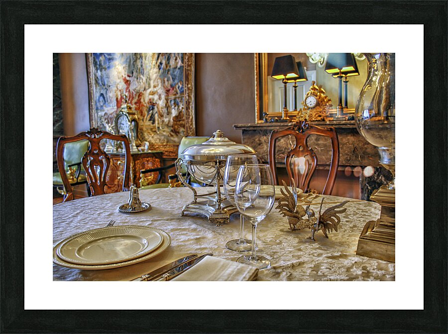 elegant dinner table Picture Frame print