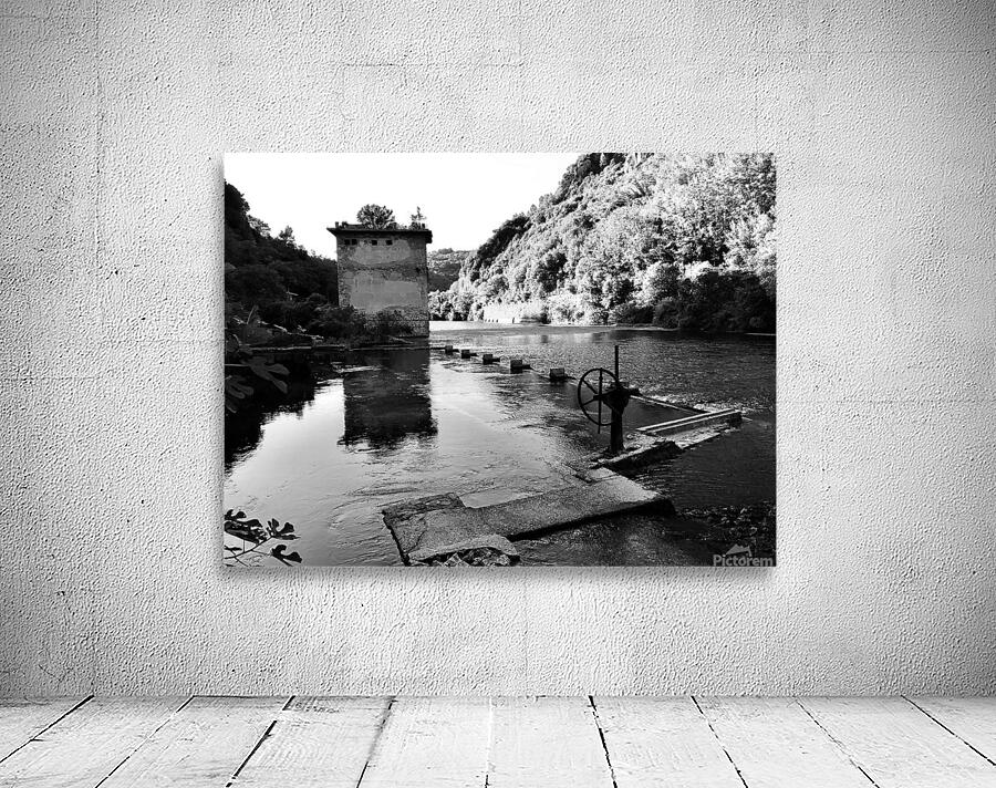 Old harbour Wall Preview