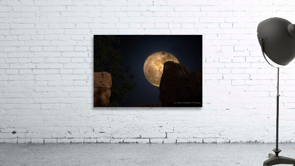 Canyon Moon Wall Preview