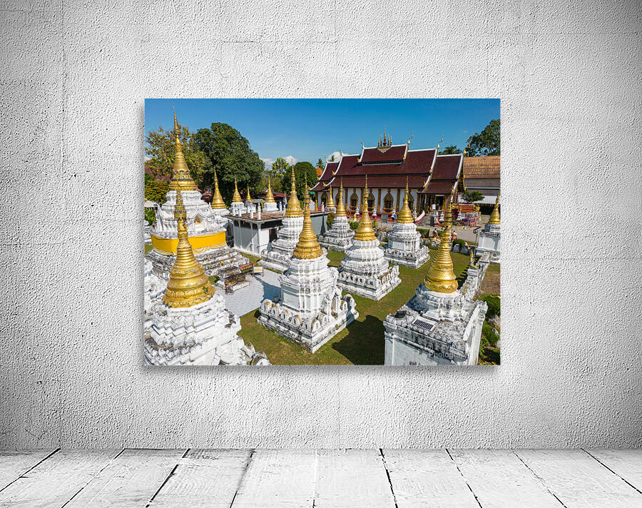 Wat Chedi Sao Lang Buddhist Temple Lampang Thailand Wall Preview
