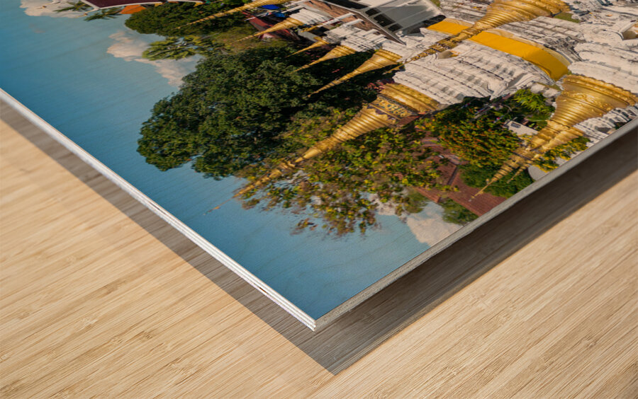 Wat Chedi Sao Lang Buddhist Temple Lampang Thailand Wood print