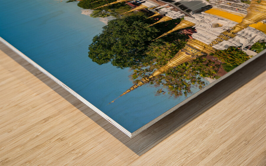 Wat Chedi Sao Lang Buddhist Temple Lampang Thailand Wood print