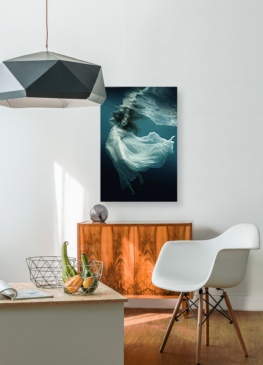 Underwater beauty Reproduction